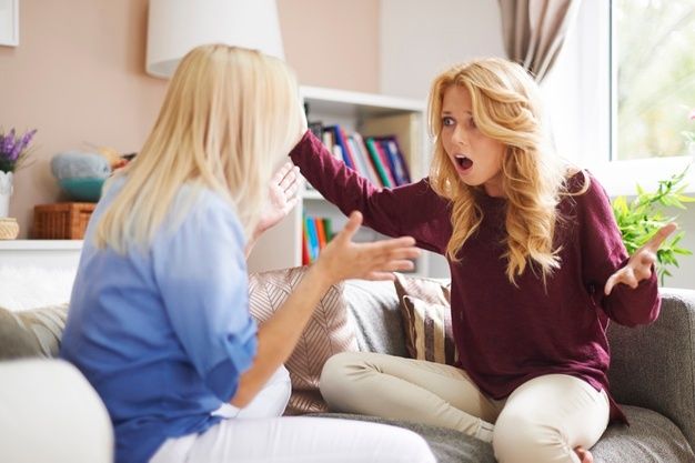 Cum sa ne purtam cu adolescentii: 6 sfaturi pentru o comunicare eficienta