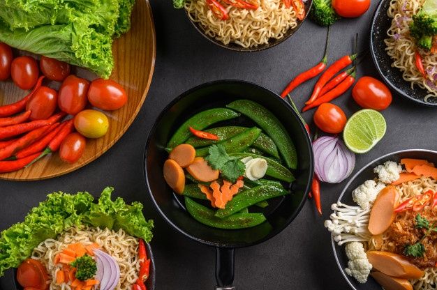 Iti doresti sa devii vegan? De Ziua Mondiala a Veganismului, inspira-te din reportajele marca iSanatate. La ce factori de risc sunt expusi copiii care tin o dieta vegana 