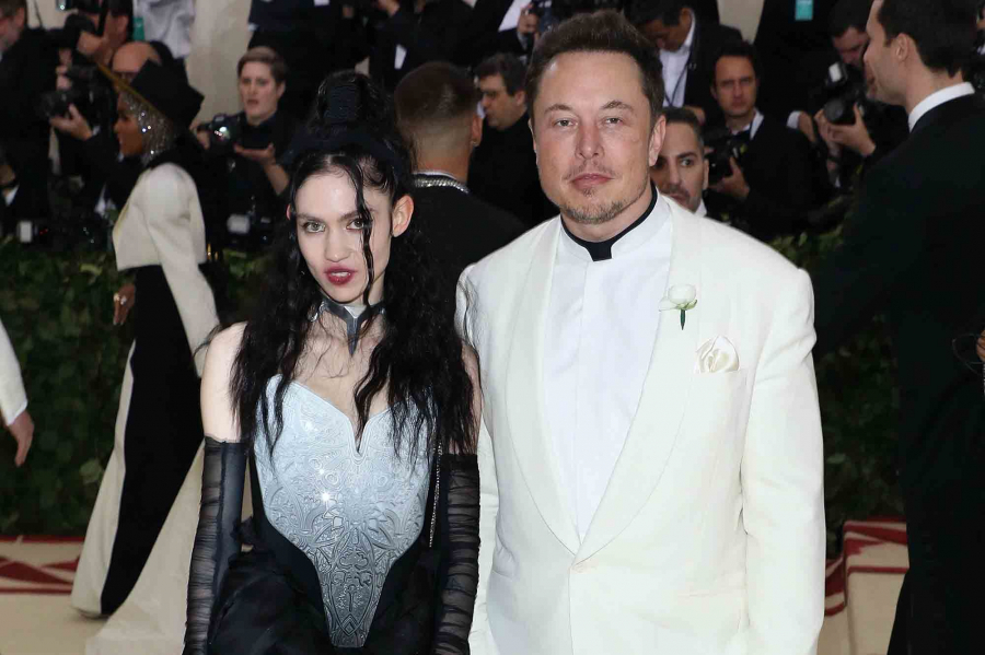 Fosta iubita a lui Elon Musk i-a dedicat o melodie: „E un jucator fantastic, dar ca iubit, e deplorabil.”