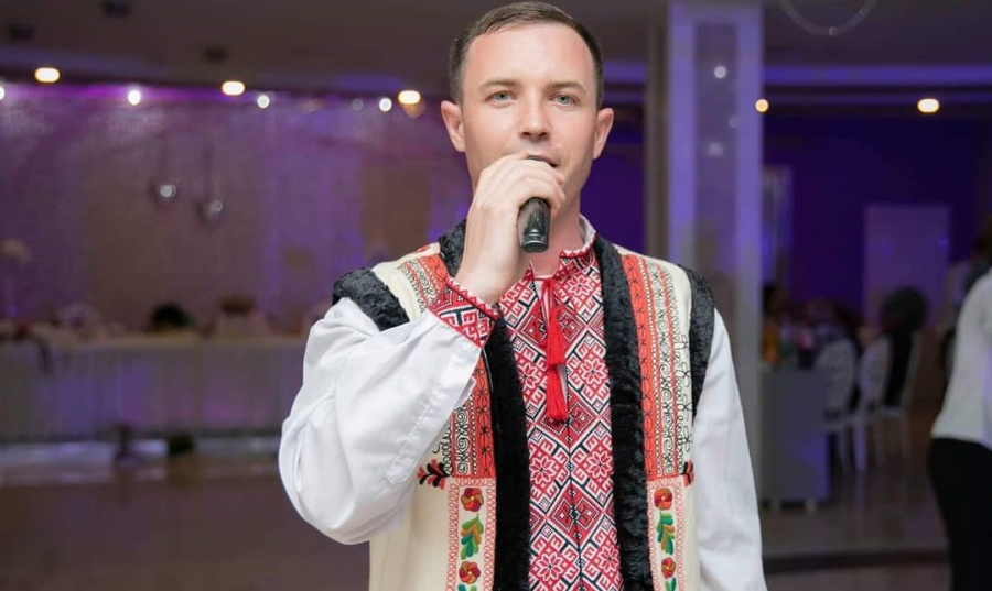 Interpretul Sergiu Mosneagu a devenit tatic! „Sotia mi-a facut un cadou minunat. L-am asteptat foarte mult” - VIDEO