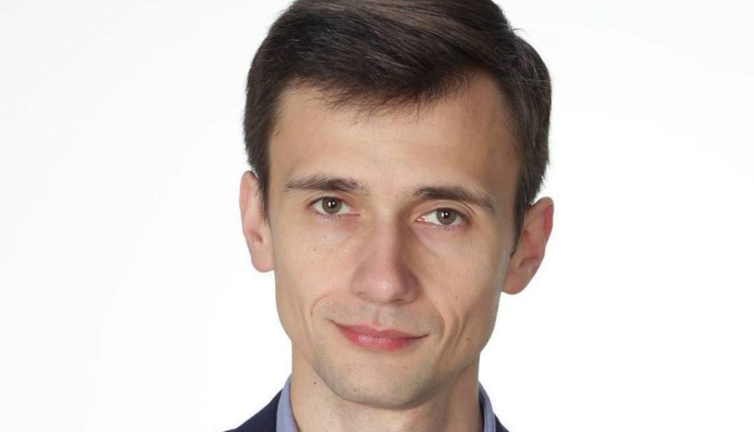 Fumatul in perioada sarcinii un dublu pericol pentru mama si copil. Dumitru Chesov, medic pneumolog: „Se considera ca fumatul matern contribuie si la un risc crescut pentru sindromul mortii subite la sugari”