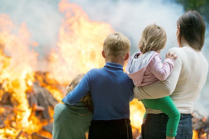 Ce trebuie sa faci in caz de incendiu. Masuri care iti pot salva viata