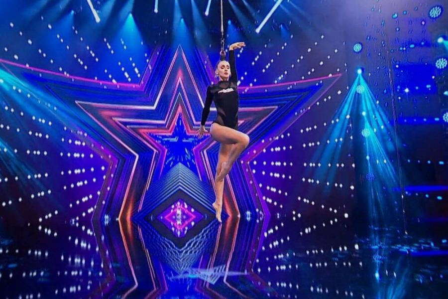 Marion Crampe, acrobata care i-a hipnotizat pe juratii de la Romanii au Talent: „Ai reusit sa ne duci in alta lume” - VIDEO