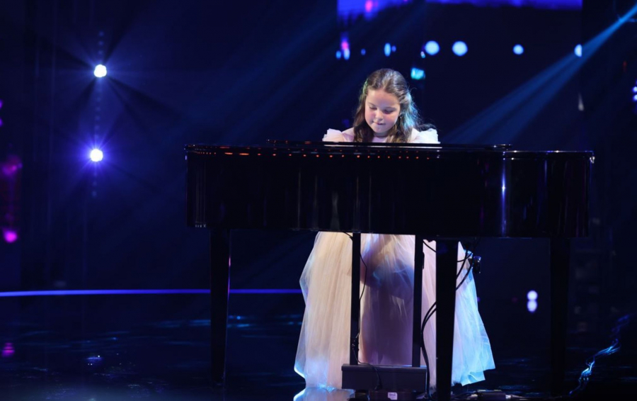 Romanii au talent 2022 FINALA: Martina Meola, interpretare de basm la pian.  ”Tu esti fenomenul acestei emisiuni”