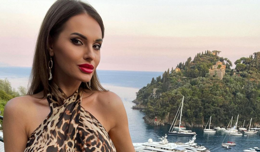 Adora sa calatoreasca si face acest lucru ori de cate ori are ocazia! Tany Vander iti vine in ajutor cu cateva sfaturi pentru a te bucura de o vacanta fara peripetii: „Inainte de a iesi din casa asigurati-va ca...”