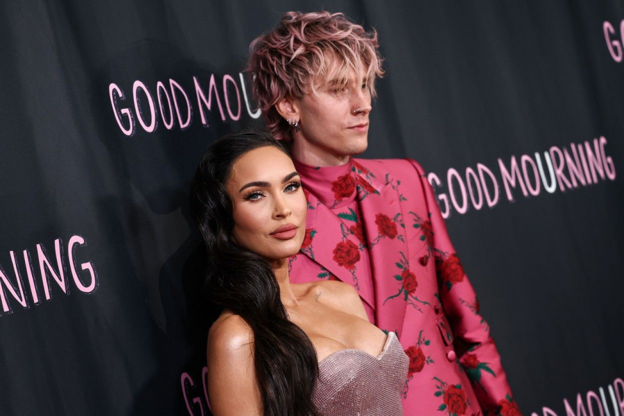 Megan Fox si Machine Gun Kelly incearca sa-si refaca relatia. Cei doi au fost surprinsi iesind de la terapie de cuplu - FOTO