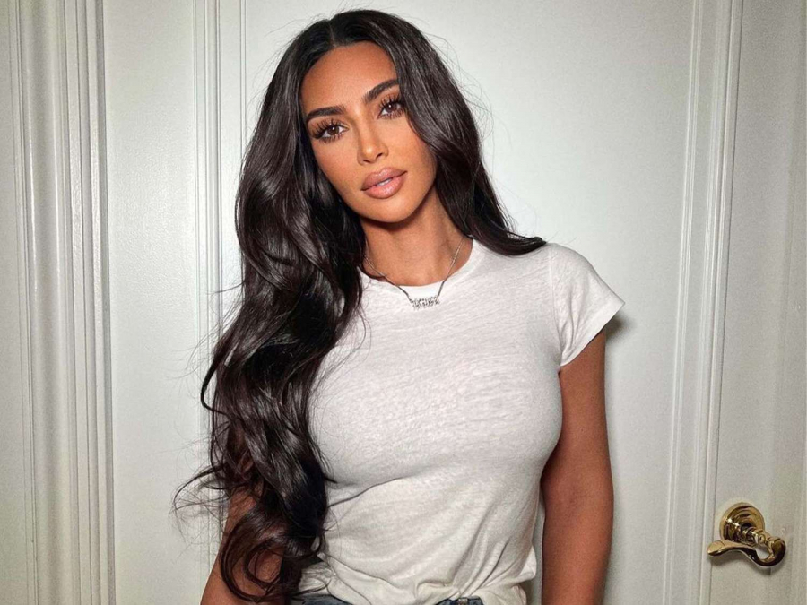 Kim Kardashian Cuprinsa De Nostalgie Vedeta A Publicat Pe Instagram Primul Ei Selfie Facut 4755