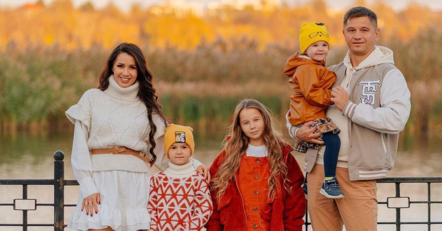 Sarbatoare in familia Kovalsky! Fiul interpretilor, Serghei, a implinit 7 anisori. Vezi ce cadou deosebit a primit micutul, din partea bunicilor - FOTO/VIDEO