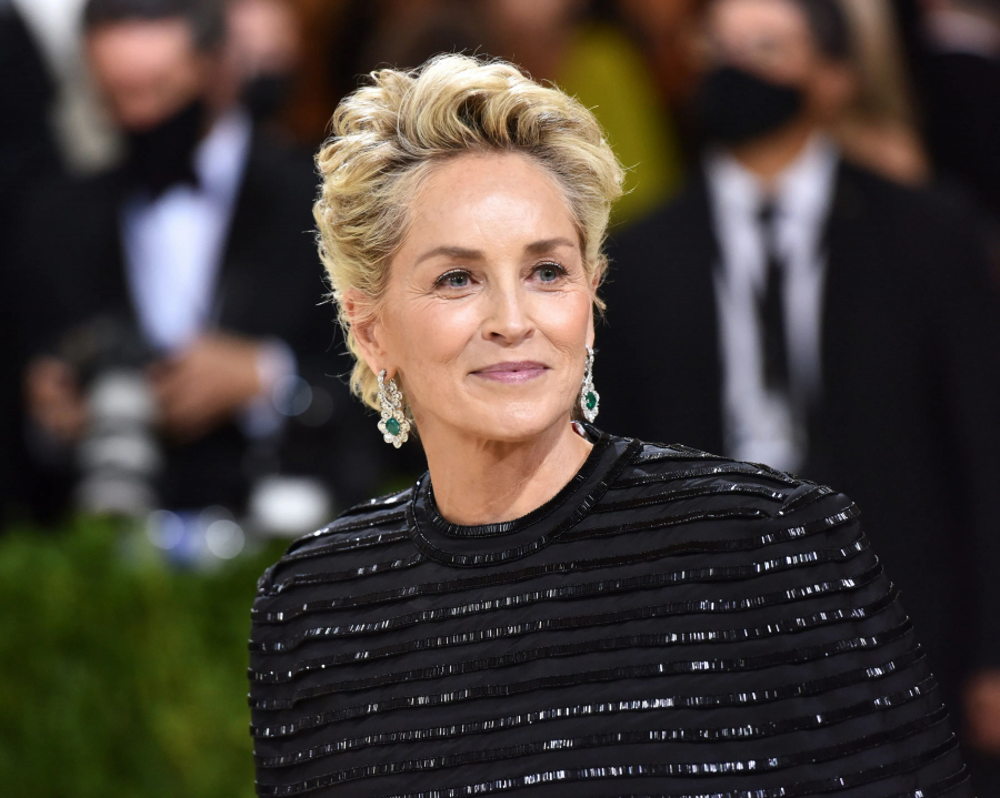 Sharon Stone nu-si mai ascunde varsta. Vedeta, fericita si impacata la cum arata la 65 de ani - FOTO