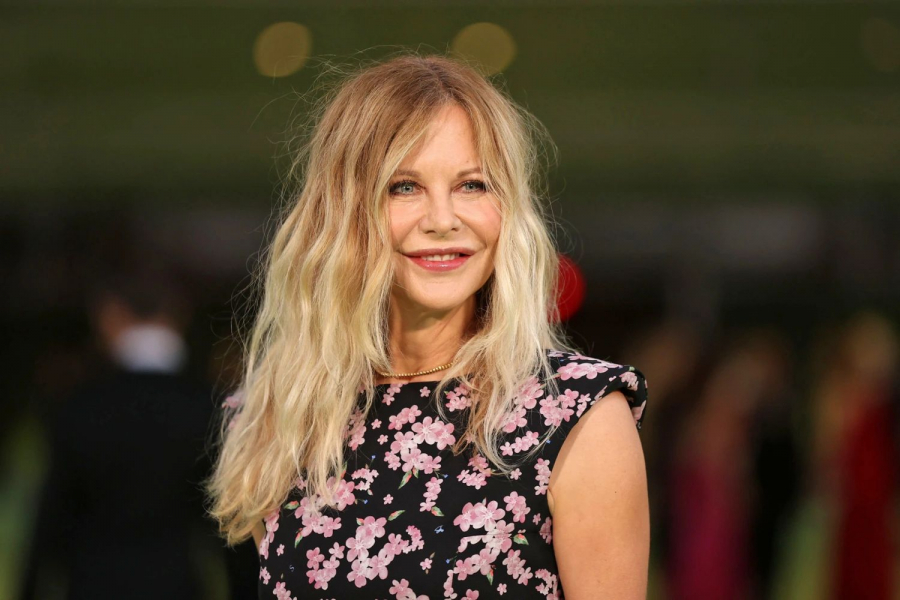 Meg Ryan, de nerecunoscut in prima iesire publica din ultimele 6 luni - FOTO