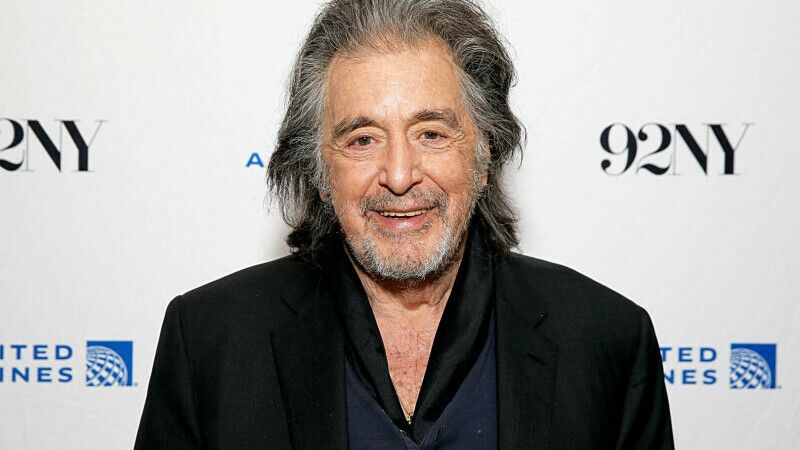 La 82 de ani, Al Pacino va fi tata pentru a patra oara. Iubita cu 53 de ani mai tanara este insarcinata in opt luni