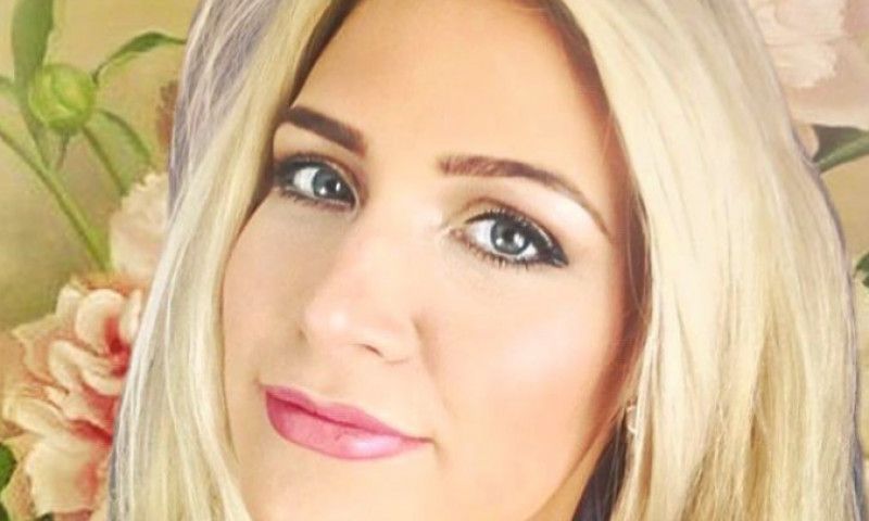 Cosmarul unei mame de 34 de ani, fosta Miss: „Sunt tintuita in pat!” Medicii au descoperit prea tarziu care este boala care o macina