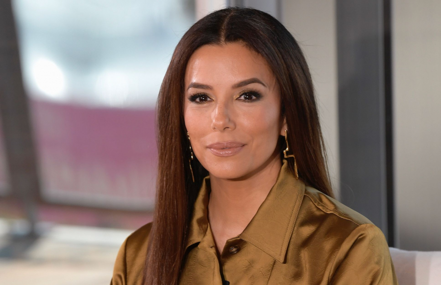 Eva Longoria, fara filtre si editari. Paparazzii au fotografiat-o in Spania, dupa ce a participat la Gala Global Gift - FOTO