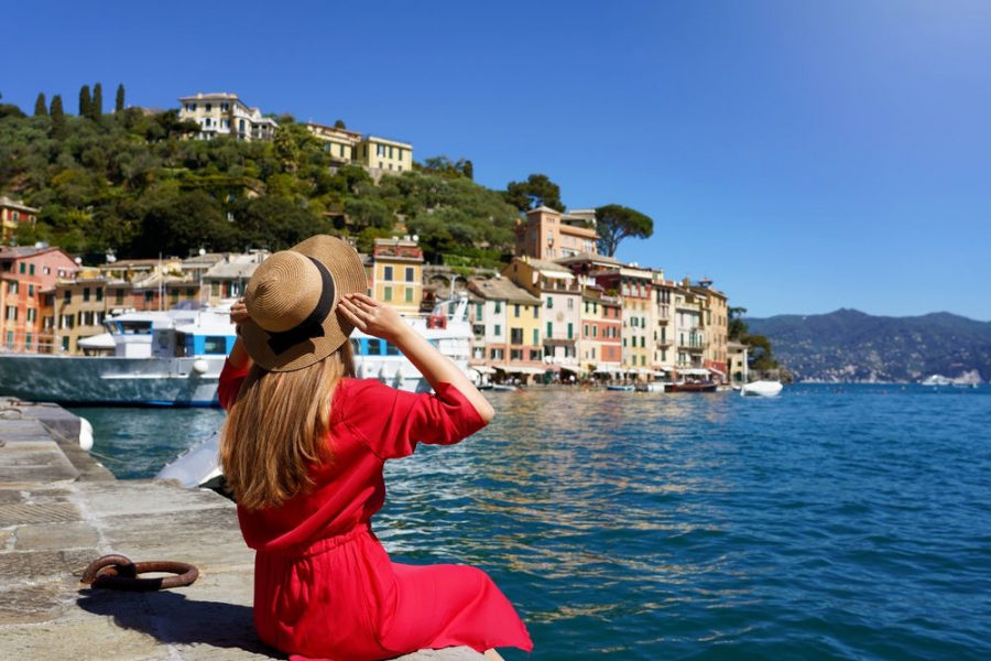 „Ofer 1.600 de euro pe luna, dar nu gasesc personal”! Jobul pe care nu-l vrea nimeni din cauza programului, intr-o faimoasa statiune din Italia