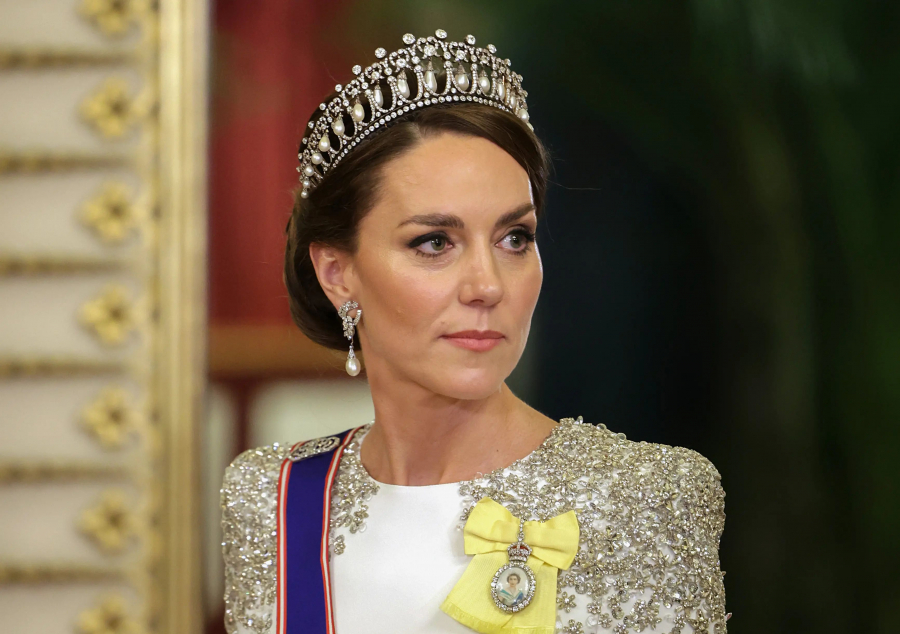 Mesaj sfâșietor către Kate Middleton de la o vedetă care s-a luptat cu cancerul: „Chimioterapia e devastatoare, îți pierzi unghiile, părul. Mă gândesc la copiii ei”