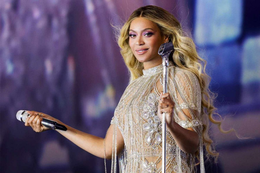 Beyonce, imagini inedite fără machiaj și complet naturală. Artista a dezvăluit rutina ei de îngrijire a părului - FOTO