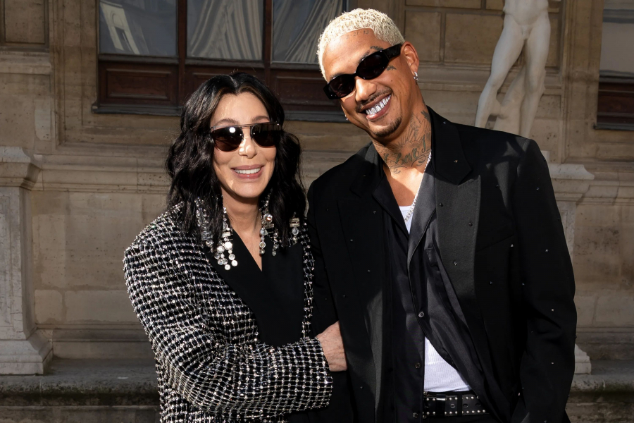 Cher, declarații inedite despre viața sa amoroasă. De ce preferă artista în vârstă de 77 de ani bărbații mai tineri ca ea