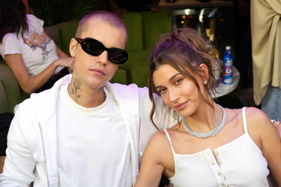 Cum au fost surprinși Hailey și Justin Bieber într-o parcare din Los Angeles. Noi fotografii cu viitorii părinți - FOTO