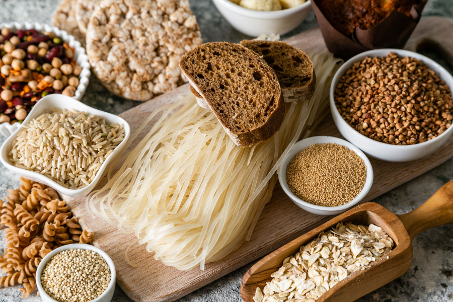 Trebuie eliminați sau nu carbohidrații din dietă? Ce spun specialiștii despre dietele sărace în carbohidrați și pierderea în greutate