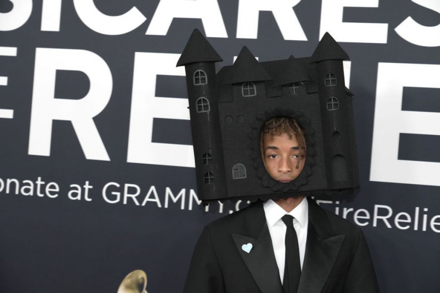 Cele mai jenante apariții de la Premiile Grammy - de la soția lui Kanye West care a defilat goală până la fiul lui Will Smith, cu un „castel” pe cap - FOTO