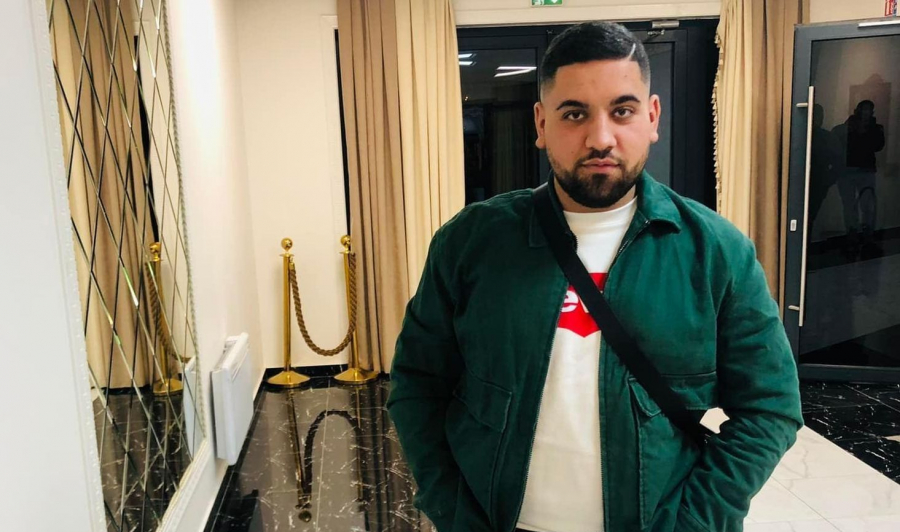 A cântat muzică clasică și a luat Golden Buzz la „Românii au Talent”, dar puțini știu ce stil muzical aborda Ionel Cozer înainte! Cu ce piese își bucura fanii în urmă cu 6 ani - VIDEO