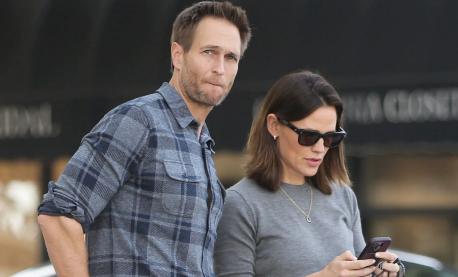 Cum a reacționat John Miller, iubitul lui Jennifer Garner, după ce a văzut imaginile în care aceasta și Ben Affleck apar în ipostaze tandre