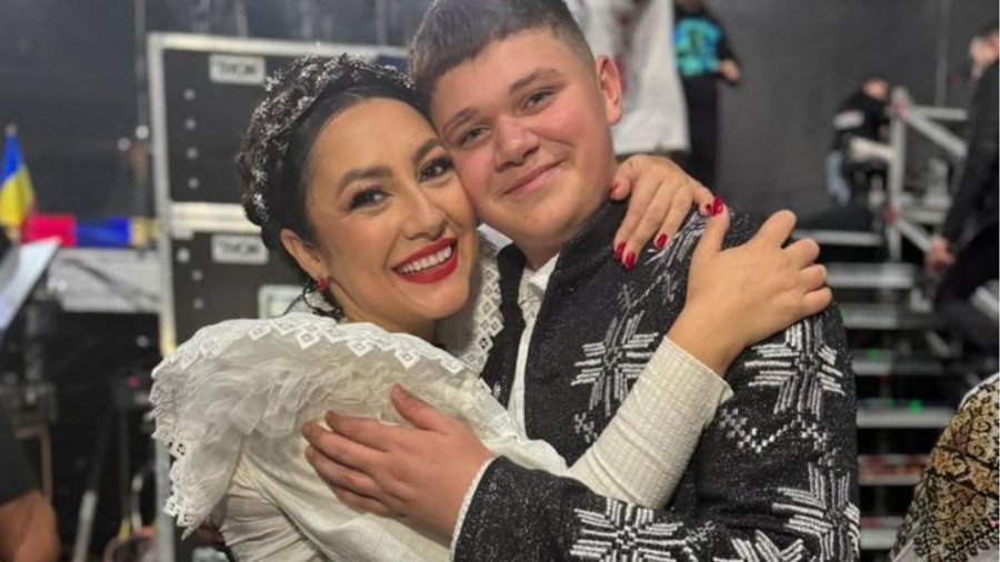 „Visam să mă vadă Andra”. A câștigat primii bani cântând pe stradă, alături de colega sa din sat. Cum și-a început cariera muzicală Oleg Spînu și cum a evoluat după experiența de la „Românii au talent”