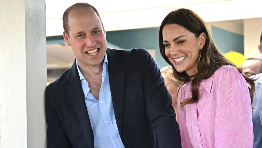 Prințul William și Kate Middleton pregătesc o surpriză de proporții! Cum s-au dat de gol în fața fanilor - VIDEO