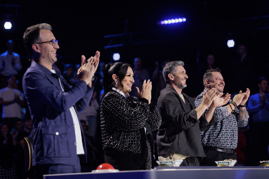 Cine sunt primii trei concurenți care s-au calificat în marea finală Românii au talent 2025 - VIDEO