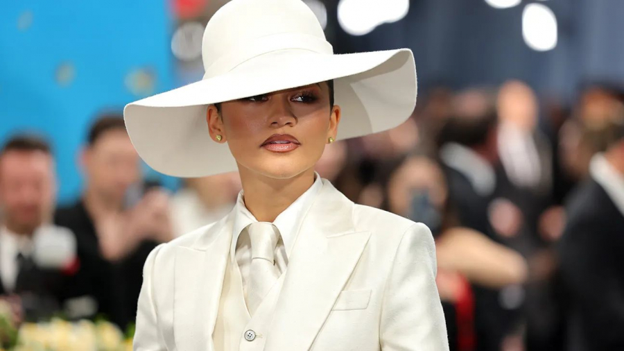 Eleganță la superlativ! Ele au strălucit la cel mai așteptat eveniment de fashion al anului. Zendaya, Gigi Hadid și Miley Cyrus, de neegalat - GALERIE FOTO