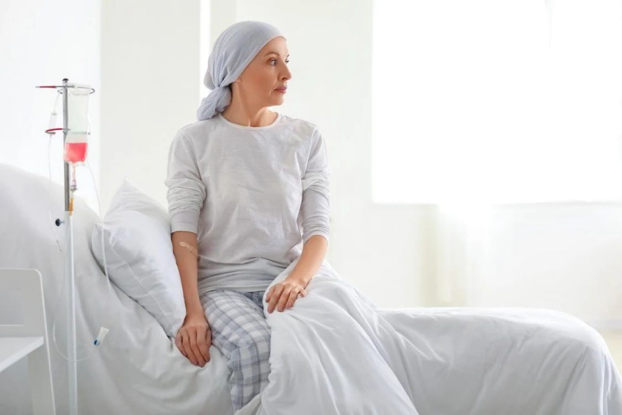 Un medic de top dezvăluie cinci lucruri aparent inofensive ce duc la cancer, de care oamenii nu au habar