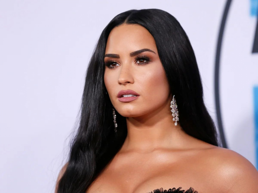 Demi Lovato, mai slabă ca niciodată! Fanii au acuzat-o că a folosit Ozempic - FOTO