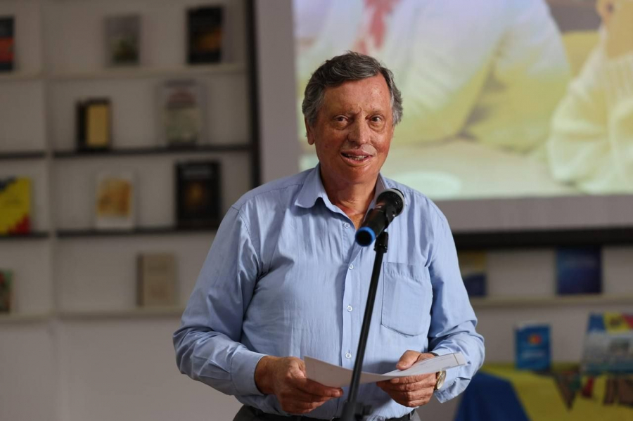 Mulți îl cunosc, dar puțini îi știu povestea. Mărturisirile cutremurătoare ale scriitorului Nicolae Rusu care în urmă cu 33 de ani a fost stropit pe față cu acid. Făptașul nu a fost găsit nici până azi: „Dosarul meu a fost dat la arhivă” - VIDEO