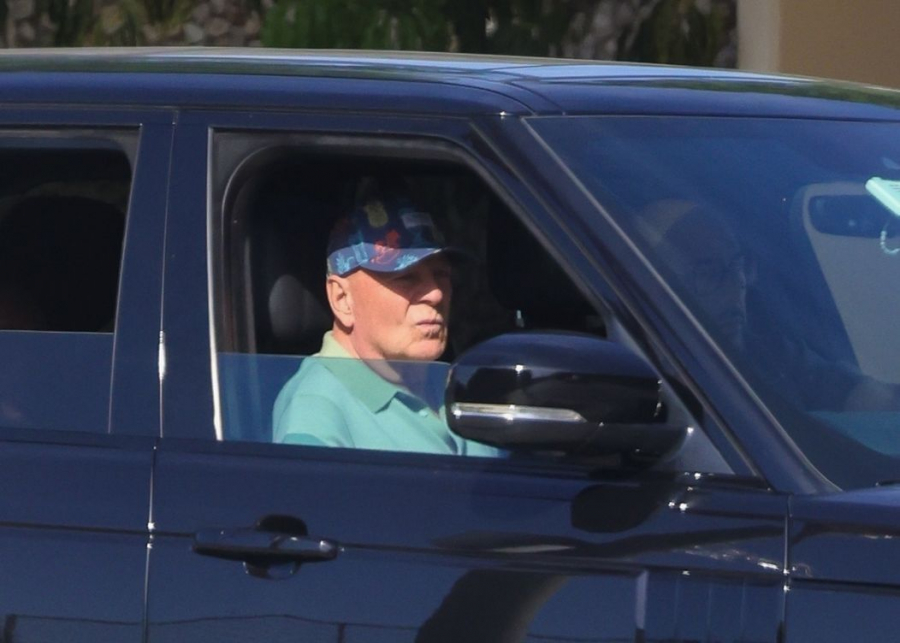 Bruce Willis, imagini rare la 70 de ani! Cum arată starul la trei ani de la diagnosticul crunt care l-a făcut să renunțe la actorie și să se retragă din viața publică - FOTO