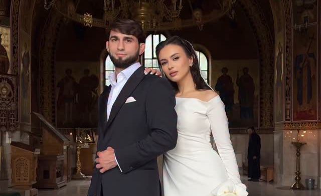 Nunta momentului în showbiz! Decor spectaculos, invitați aleși pe sprânceană și multe emoții în ziua în care Magnat s-a căsătorit cu Crina Dulgheru - FOTO/VIDEO