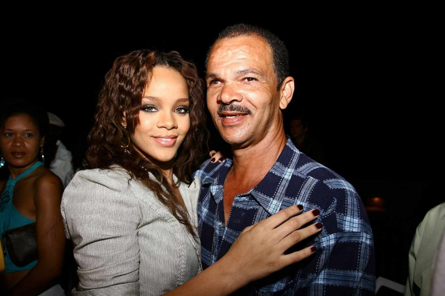 Rihanna, în doliu! Tatăl artistei a murit. Ce se știe despre cauza decesului