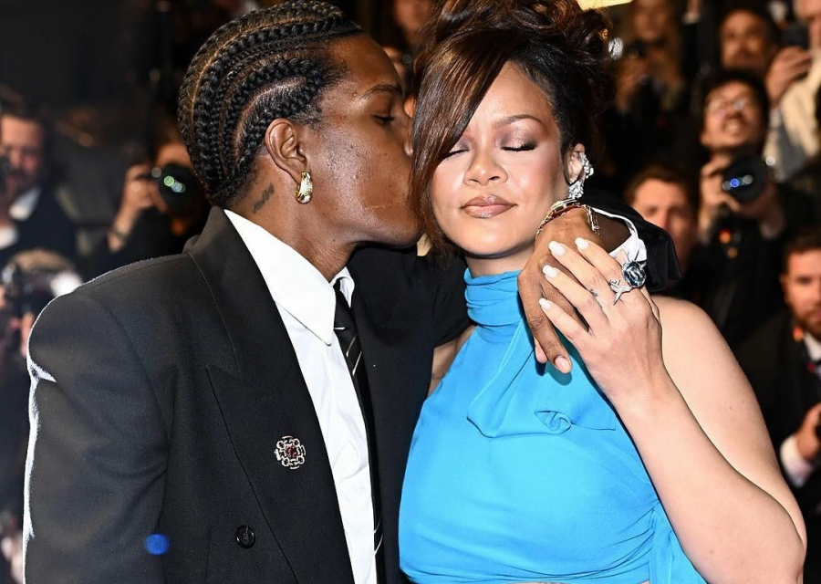 A$AP Rocky, sprijinul Rihannei după ce tatăl artistei a murit la 70 de ani. Cum a fost surprins rapperul - FOTO