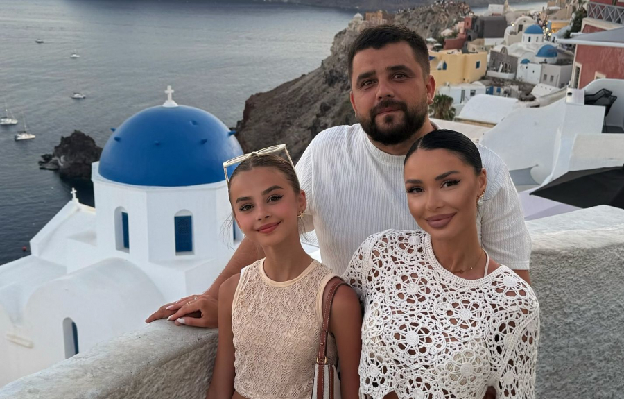 La apus de soare în Santorini! Familia Melnic, mai împlinită ca niciodată: „Momente pentru totdeauna” - FOTO