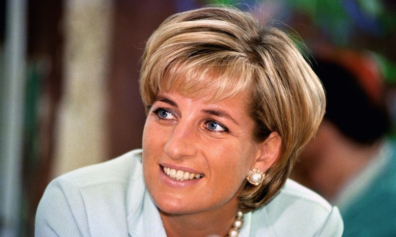 De ce îşi purta prinţesa Diana părul scurt. Motivul pentru care nu şi-a mai schimbat tunsoarea