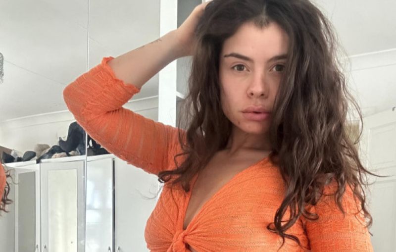 O tânără mamă, de nerecunoscut după ce a slăbit 57 de kilograme: „Am făcut o singură schimbare majoră”. Acum are siluetă de model