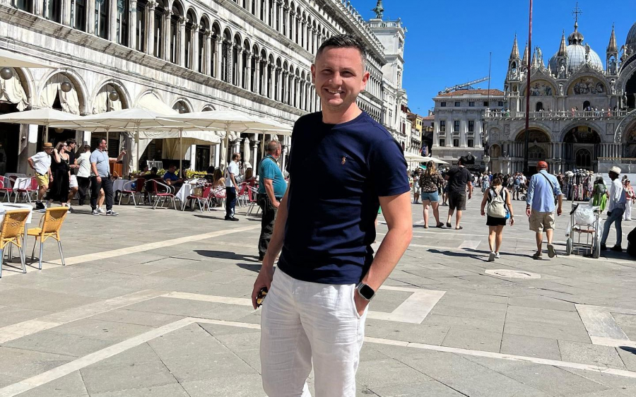 De la chelner, la manager de top în Dubai! Cum a ajuns moldoveanul Eugen Gheorghiciuc să cucerească orașul oportunităților - VIDEO