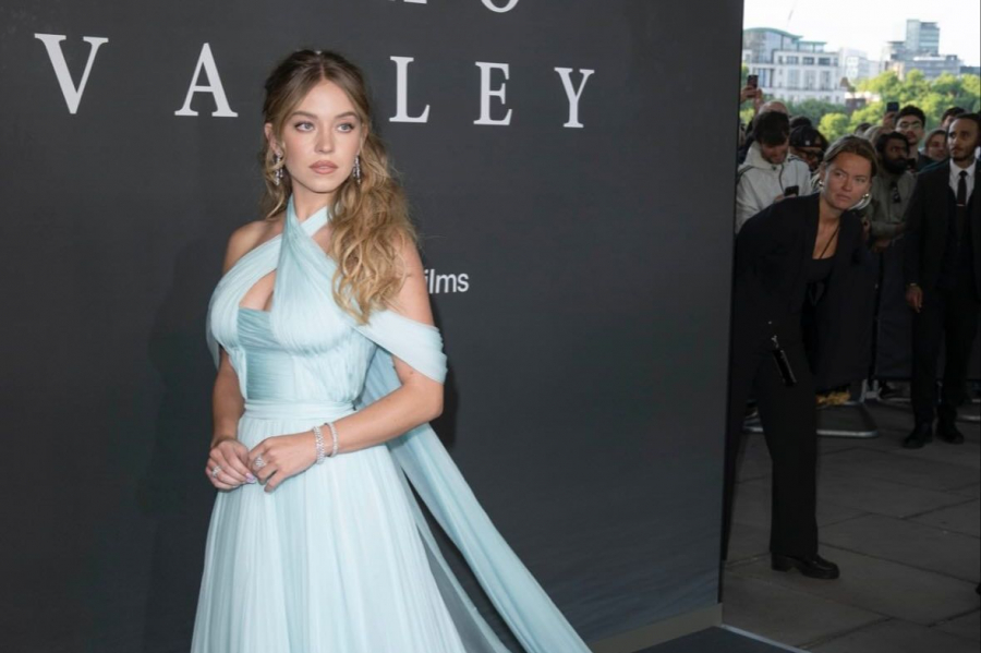 Sydney Sweeney va fi noua „Bond Girl”? Este considerată una dintre cele mai sexy actrițe de la Hollywood