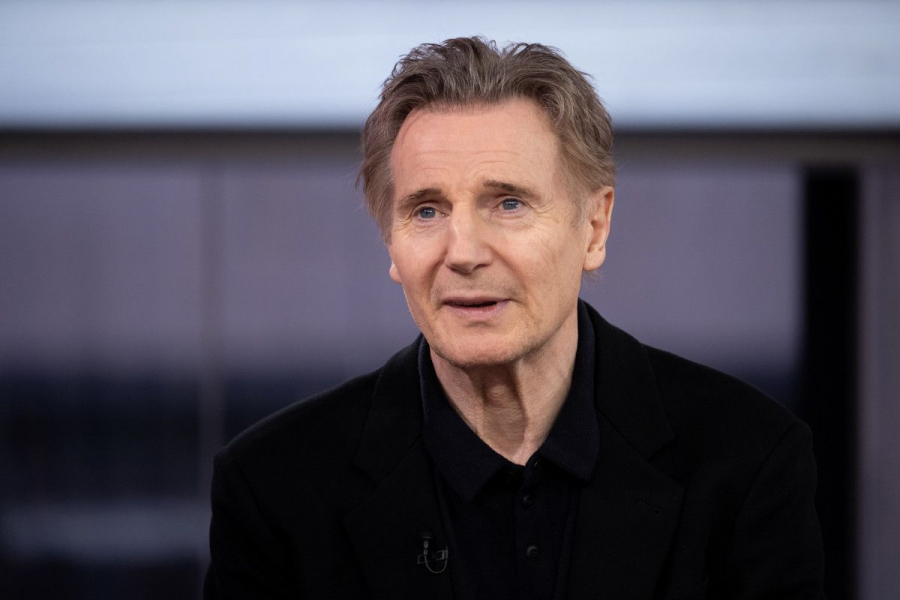 A jurat că nu va mai iubi vreodată, după moartea tragică a soției, dar soarta i-a schimbat planurile: Liam Neeson, din nou îndrăgostit - FOTO