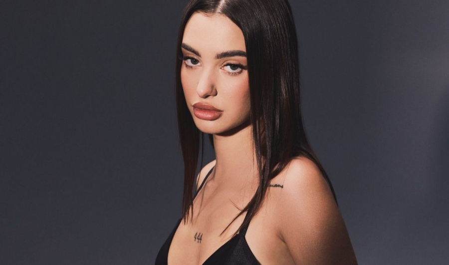 Olga Verbițchi își vinde Lexus-ul! Iată cât cere interpreta pentru mașină - FOTO