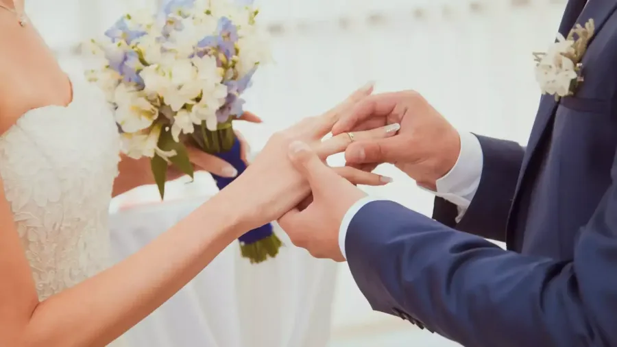 Cum și-a întâlnit o femeie dragostea adevărată la petrecerea burlăcițelor! A divorțat după câteva luni și s-a căsătorit cu bărbatul visurilor sale: „Dacă n-aș fi făcut prima nuntă, nu l-aș fi cunoscut niciodată”