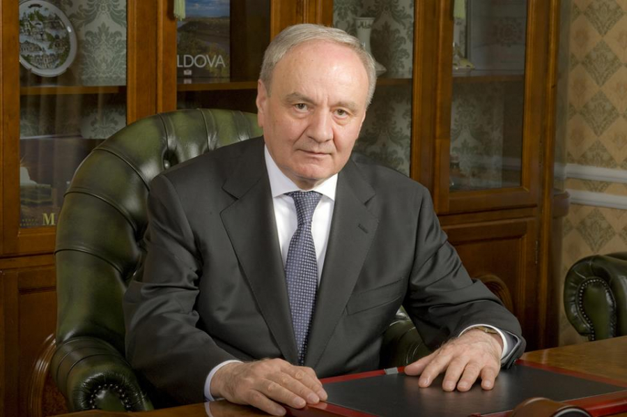 Politicienii s-au intrecut in urari de Paste pe facebook. Ce mesaje au transmis Timofti, Chirtoaca, Filat si Leanca - FOTO