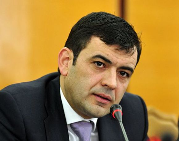 Socialistii il vor pe Gaburici la raport: "Exista probabilitatea ca acest guvern sa nu mai fie in curand"