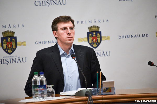 Dorin Chirtoaca: Formarea coalitiei parlamentare nu este atractiva pentru PL