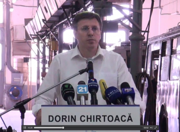 A asteptat-o, dar ea nu a venit. Socialista Zinainda Greceanii nu a venit la dezbaterile cu Dorin Chirtoaca, desi liberalul i-a pregatit chiar si o tribuna