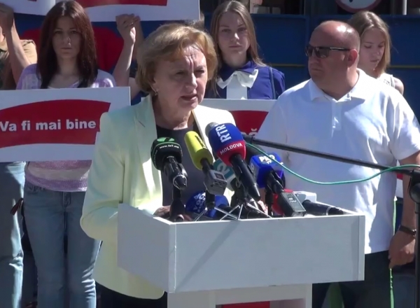 Zinainda Greceanii il acuza de Dorin Chirtoaca ca ar proteja afacerea de familie si face promisiuni electorale. La ce se refera candidatul PSRM